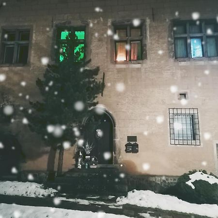 Gothic House Apartments Кремниця Екстер'єр фото